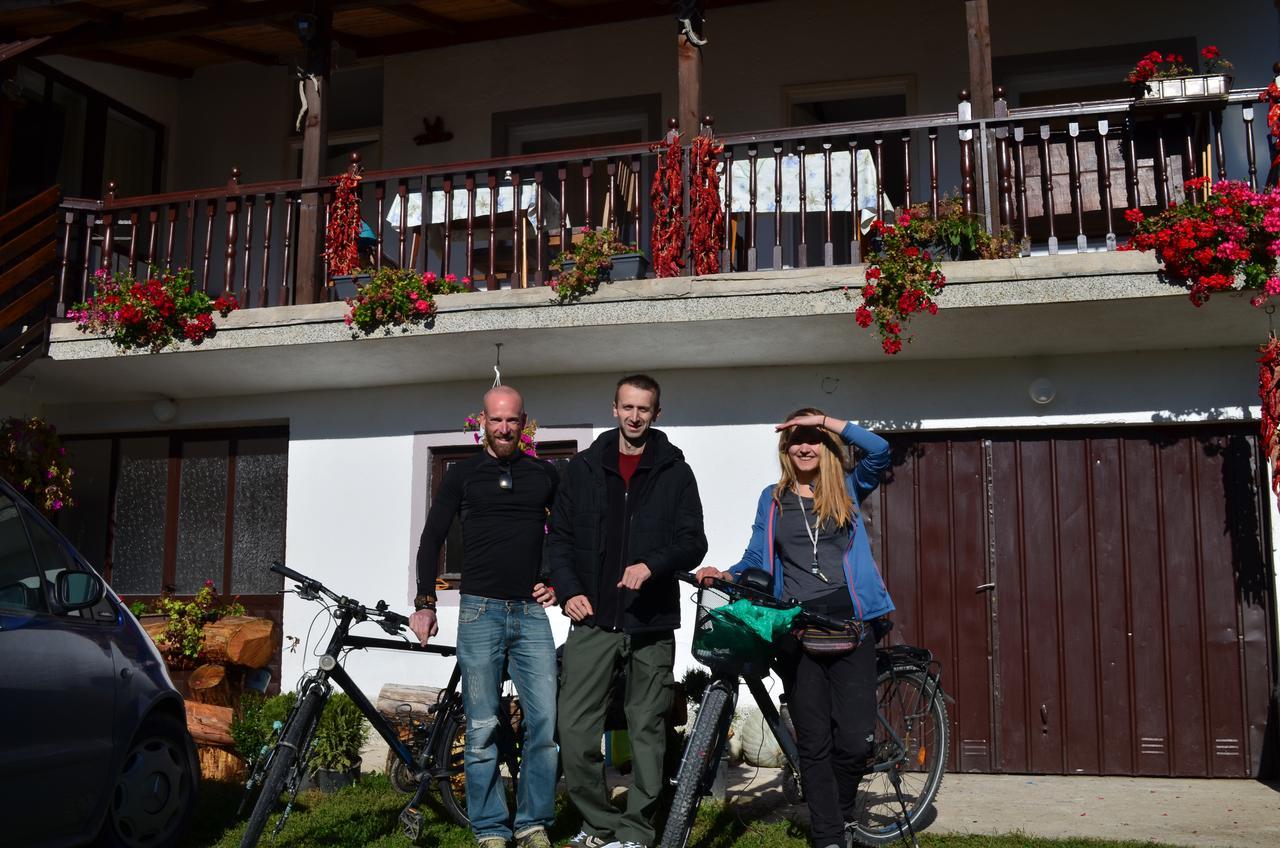 Kitka Hostel - Vratnica Exterior foto