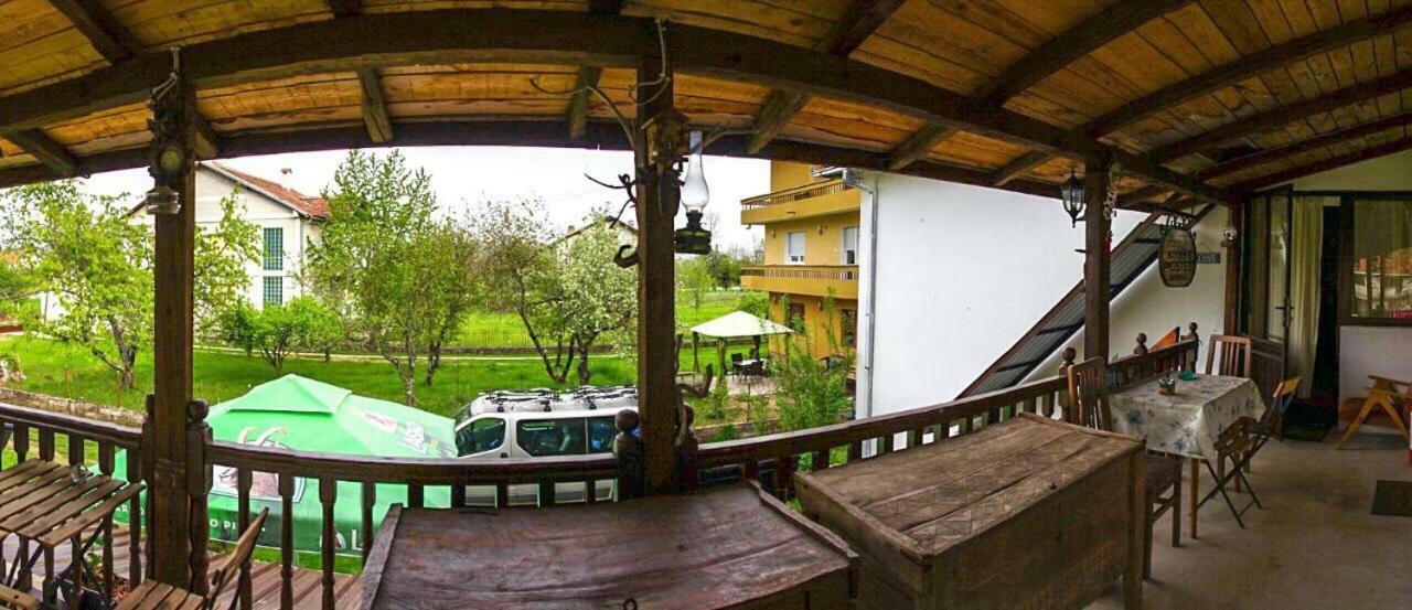 Kitka Hostel - Vratnica Exterior foto
